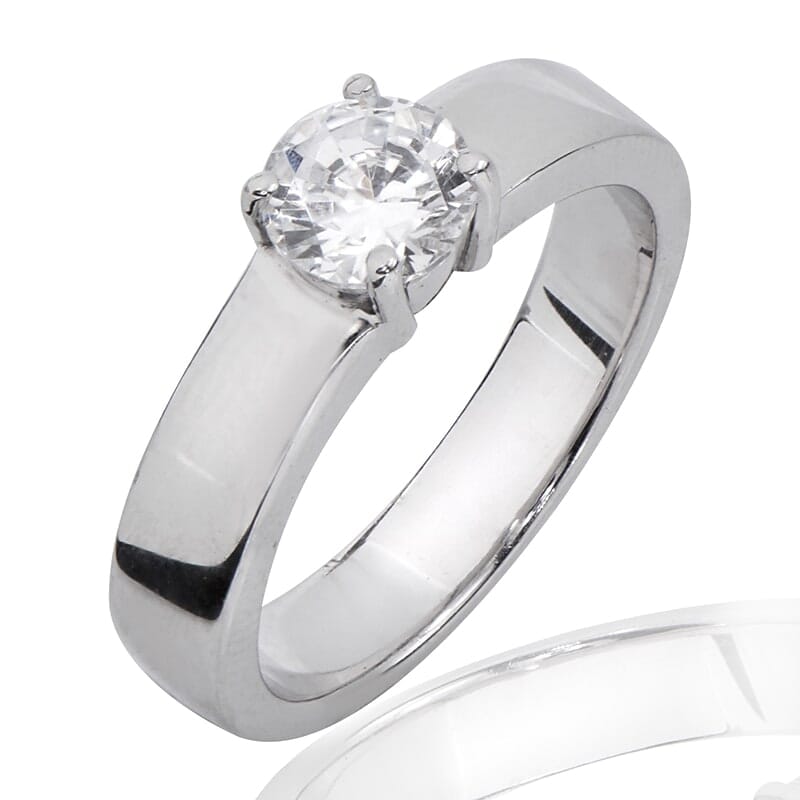 18KT Gold and 0.30 carat Solitaire Engagement Diamond Ring with Certificate