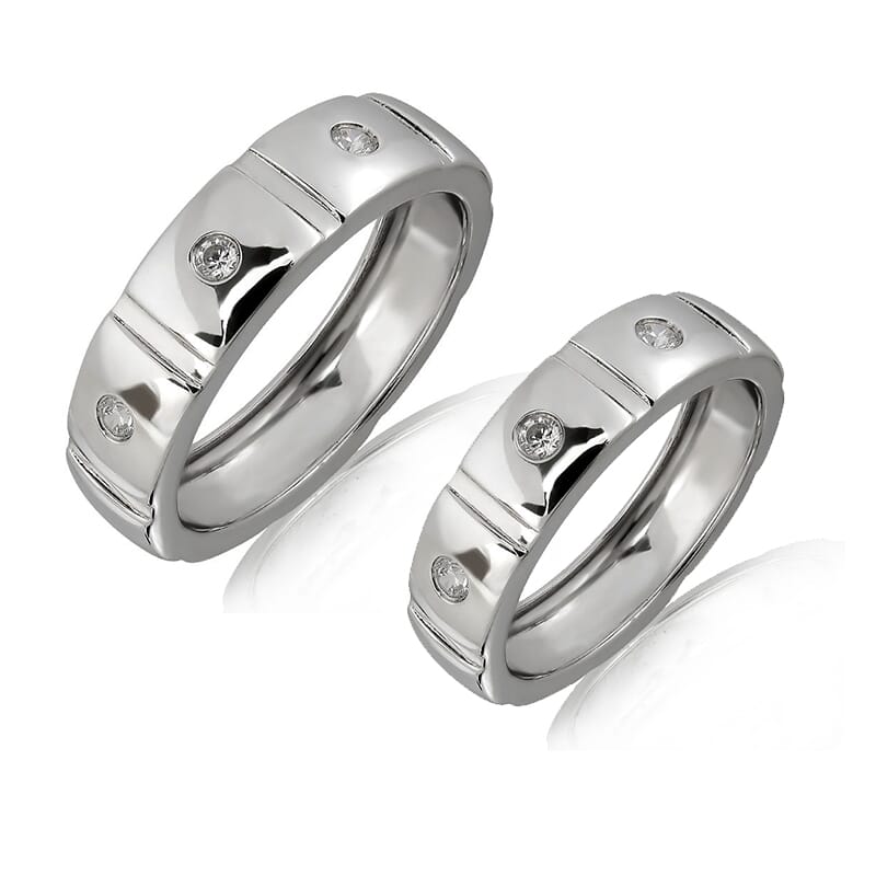 18K Gold and 0.24 Carat F Color and VS Clarity Diamond Couple Ring