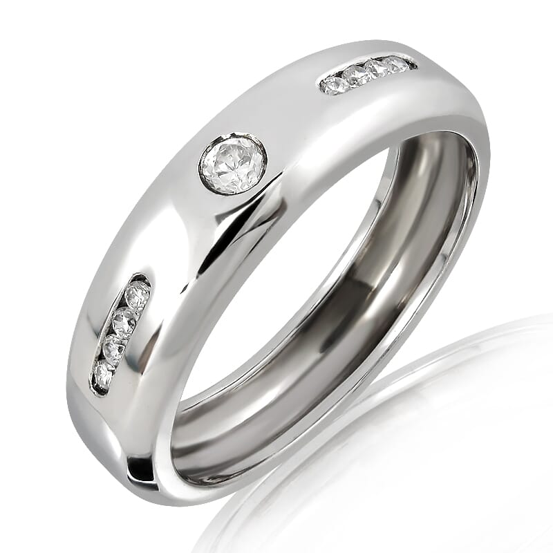18K Gold and 0.27 Carat F Color VS Clarity Lady's Diamond Band