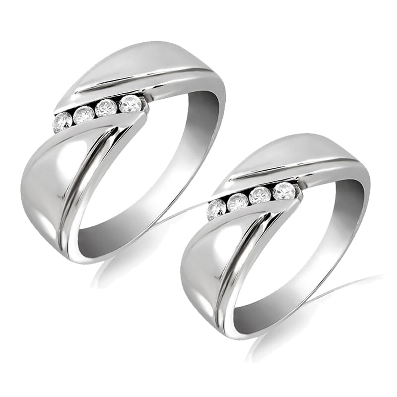 18K Gold and 0.28 Carat F Color and VS Clarity Diamond Couple Ring