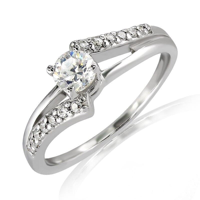 18K Gold and 0.42 Carat F Color VS Clarity Diamond Ring