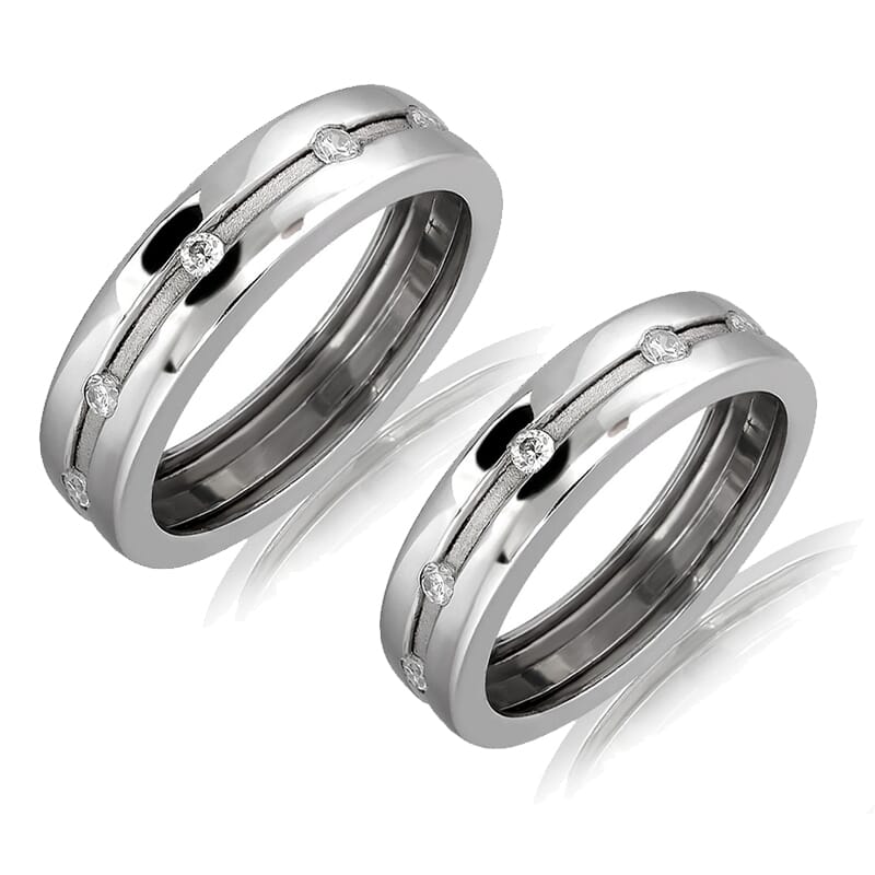 18K Gold and 0.25 Carat F Color and VS Clarity Diamond Couple Ring