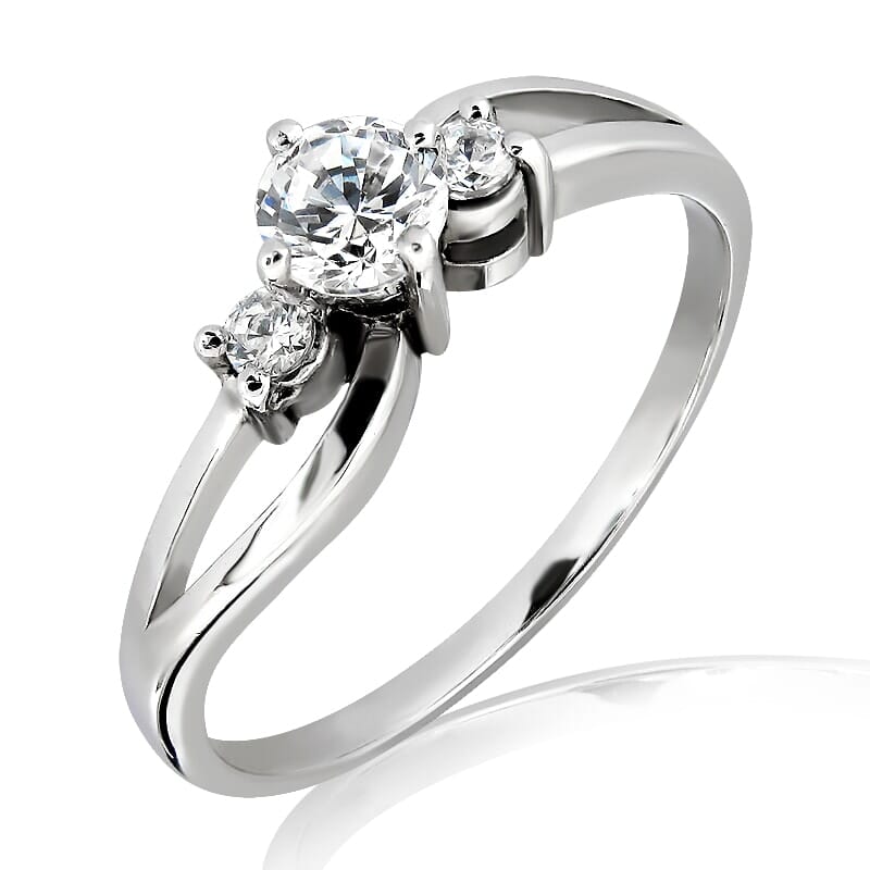 18K Gold and 0.32 Carat E Color VS Clarity Diamond Ring