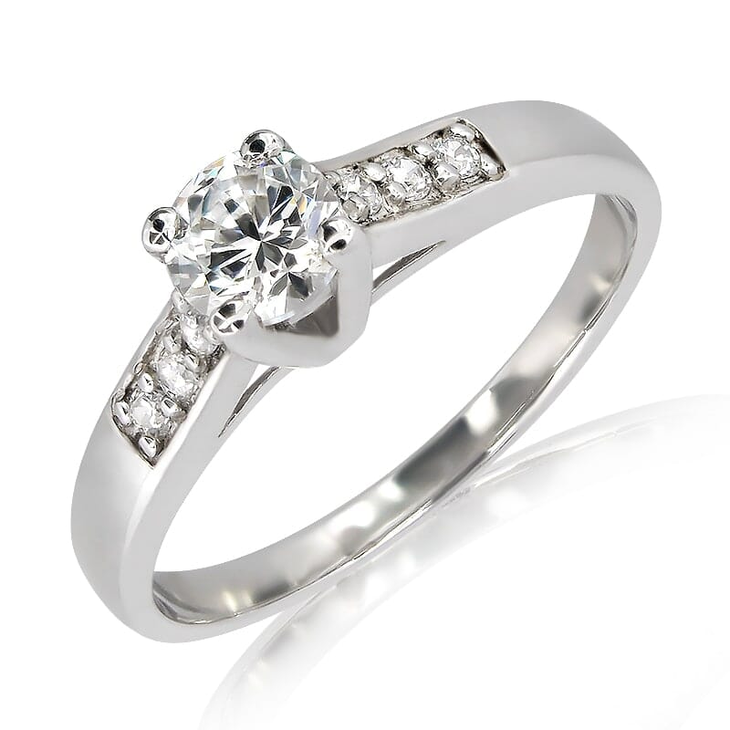 18K Gold and 0.30 Carat F Color VS Clarity Diamond Ring