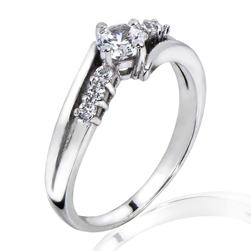 18K Gold and 0.37 Carat F Color VS Clarity Diamond Ring