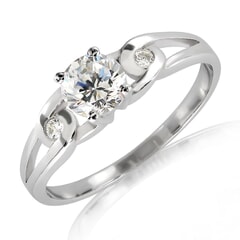 18K Gold and 0.35 Carat F Color VS Clarity Diamond Ring