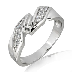 18K Gold and 0.12 Carat E Color VS Clarity Lady's Diamond Band