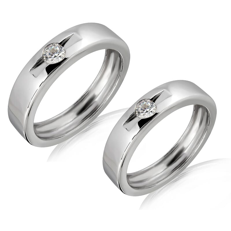 18K Gold and 0.25 Carat E Color and VS Clarity Diamond Couple Ring