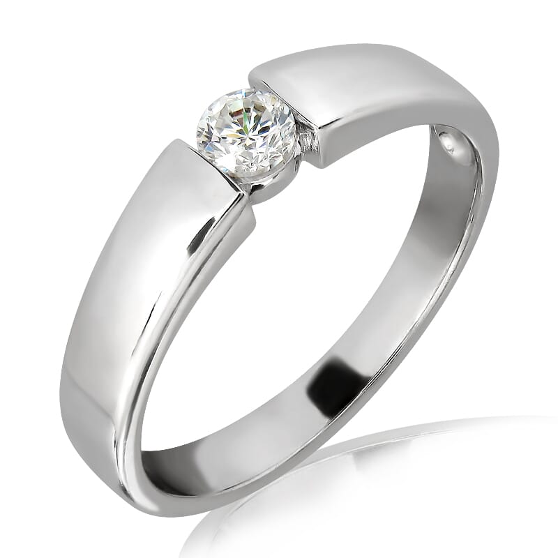 18K Gold and 0.10 Carat E Color VS Clarity Lady's Diamond Band