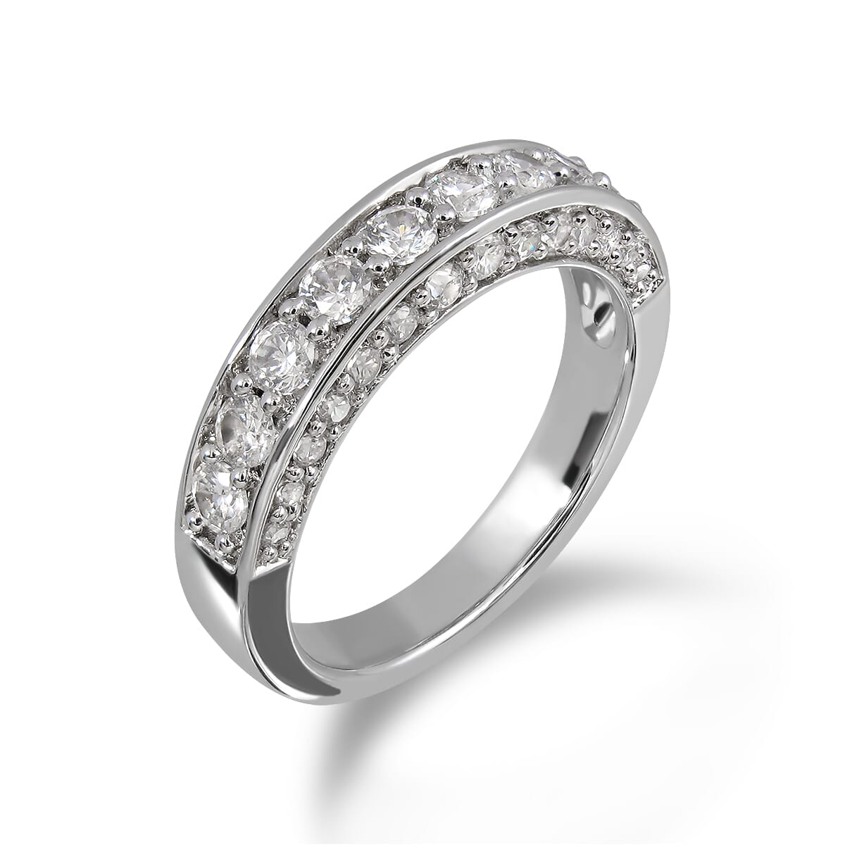 18KT Gold and 1.00 Carat E-F Color VS1 Clarity Diamond Ring