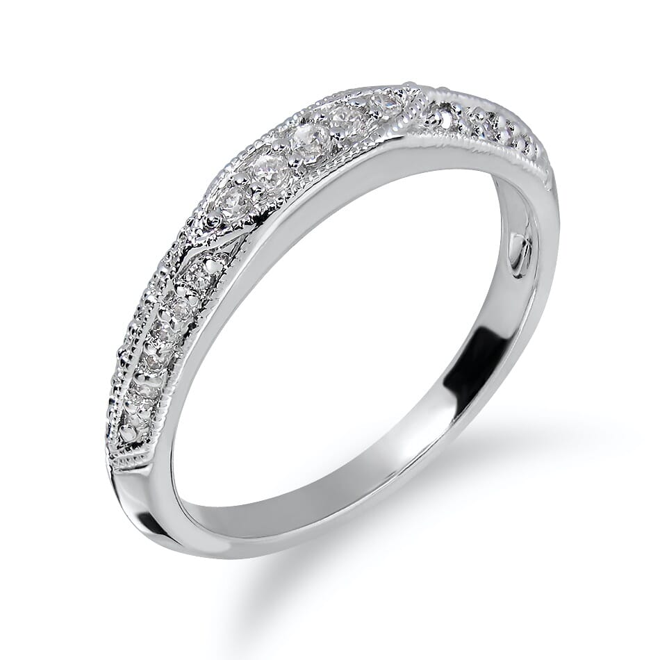 18K Gold and 0.16 Carat F-G Color VS Clarity Lady's Diamond Band