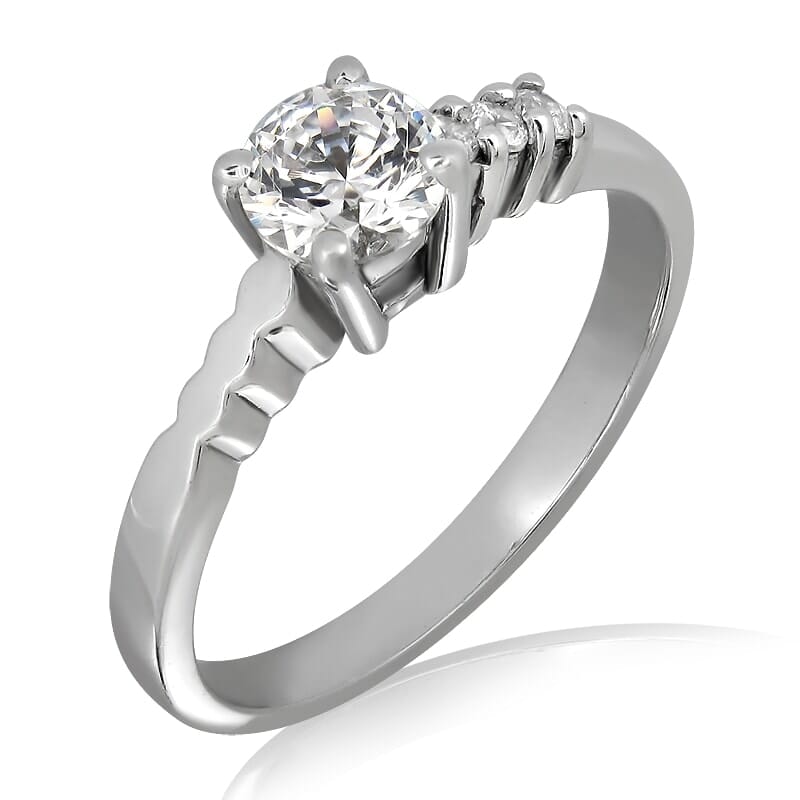 18KT Gold and 0.26 Carat E Color VVS2 Clarity Diamond Ring