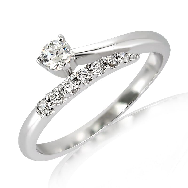 18K Gold and 0.25 Carat E Color VS Clarity Diamond Ring