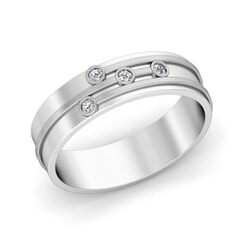 Platinum and 0.10 Carat F Color VS Clarity Diamond Band