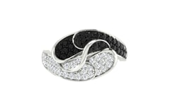 18KT Gold and 1.00 Carat F Color VS Clarity Diamond Ring