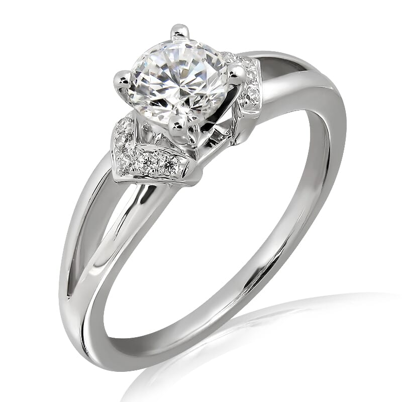 18KT Gold and 0.30 carat Side Diamond Engagement Ring with Certificate