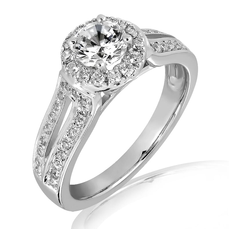 18KT Gold and 0.30 carat Side Diamond Engagement Ring with Certificate