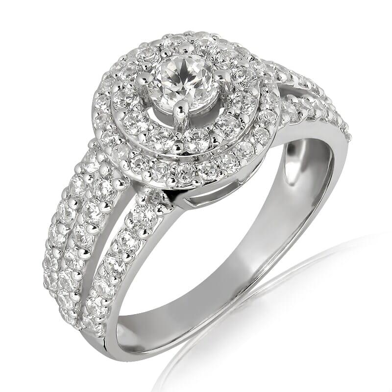 18K Gold and 1.00 Carat E Color VS1 Clarity Diamond Ring