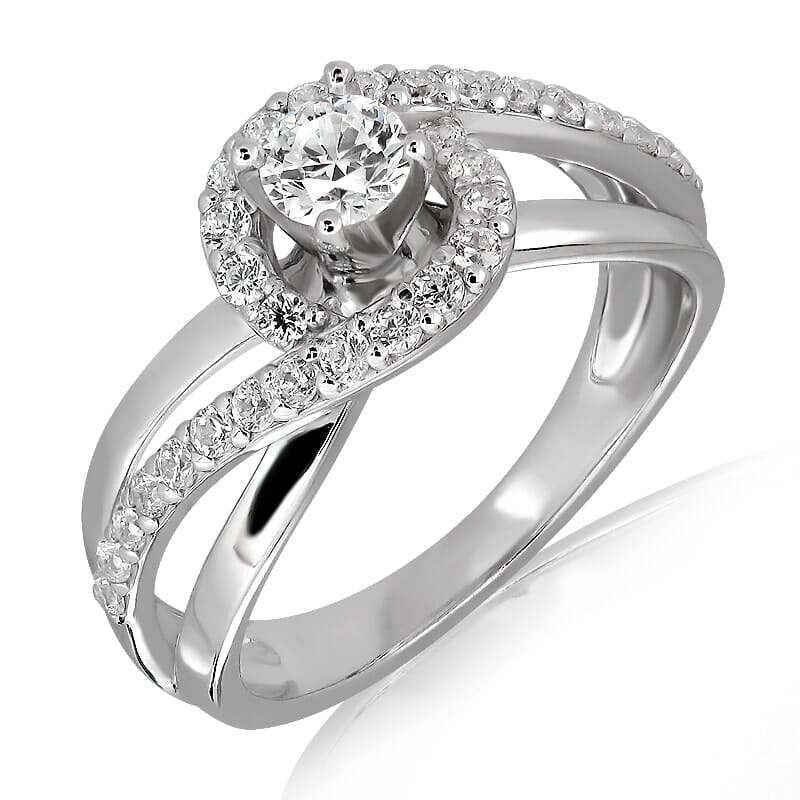 18K Gold and 0.70 Carat E Color VS1 Clarity Diamond Ring