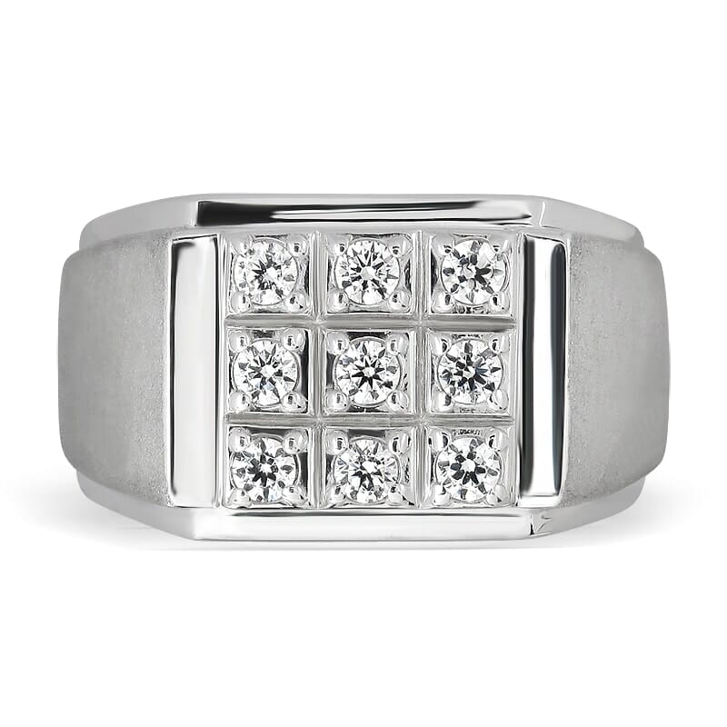 18K Gold and 0.29 Carat E Color and VS2 Clarity Diamond Designer Band