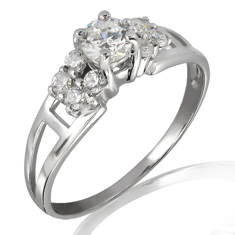 18K Gold and 0.50 Carat F Color VS Clarity Diamond Ring