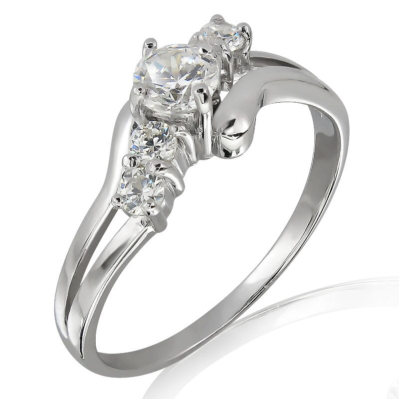 18K Gold and 0.35 Carat F Color VS Clarity Diamond Ring