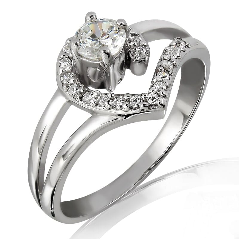 18K Gold and 0.30 Carat F Color VS Clarity Diamond Ring