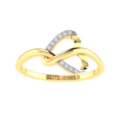 14K Gold and 0.04 carat Round Diamond Heart Ring